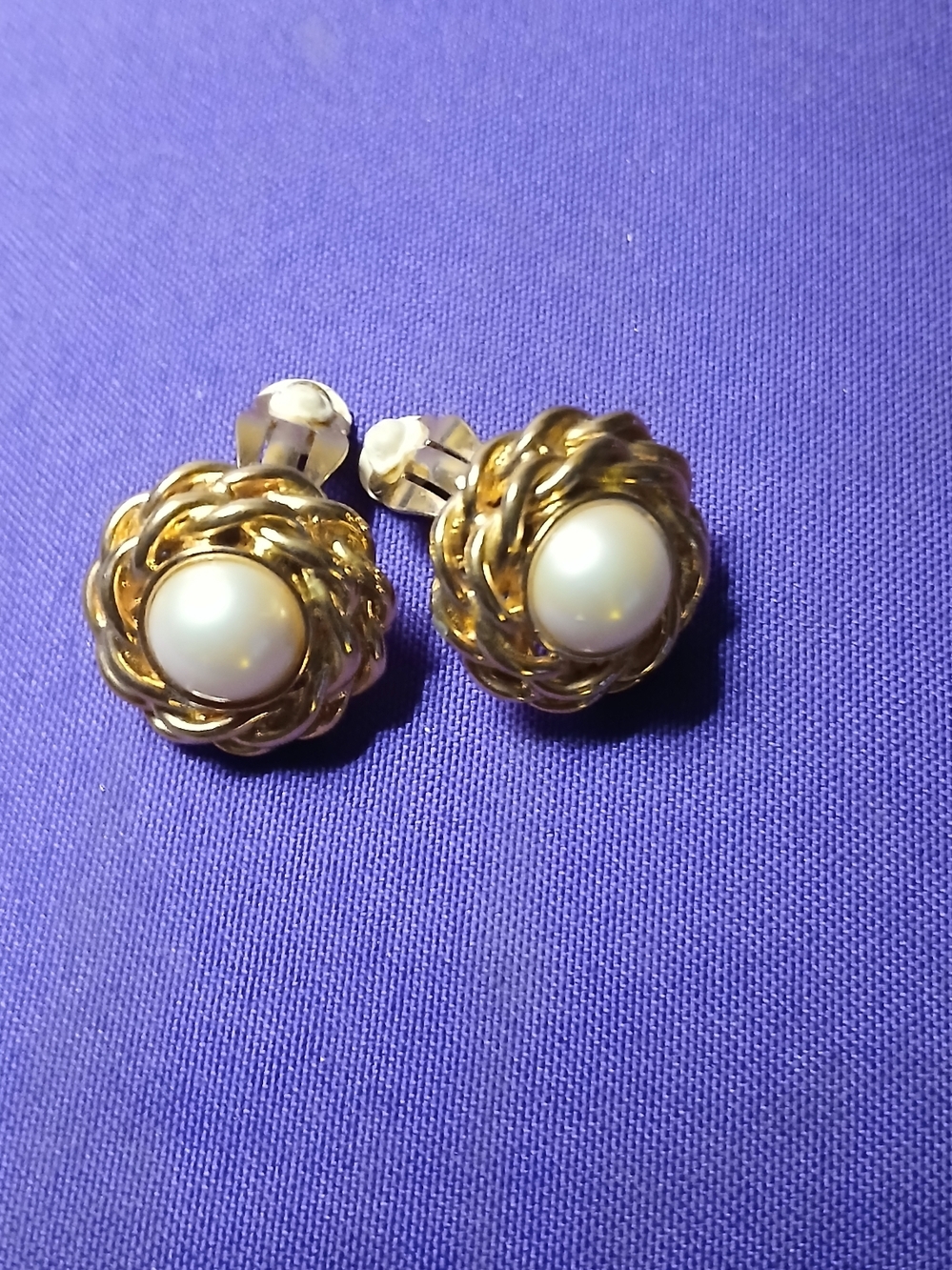 Gold-Tone Pearl Knot Clip-On Earrings - Classic White Pearl - Picture 4 of 4